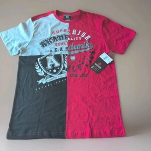 Akademiks Men's Red Gray Black Graphic Tee Shirt Size Large NWT.